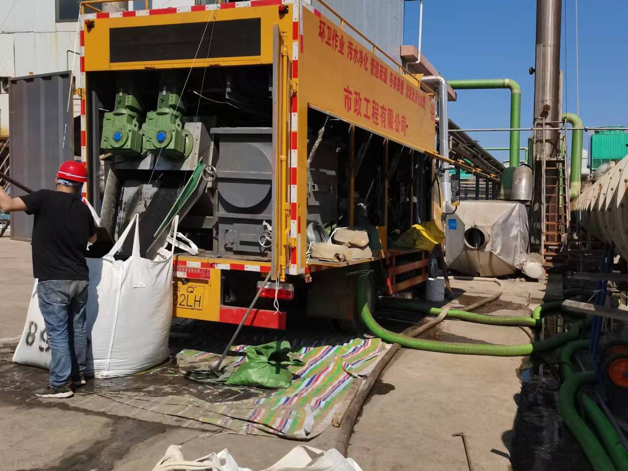 江海淤泥压干处理